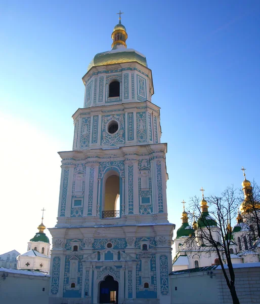 Klocktornet av ortodoxa saint sofia i kiev — Stockfoto