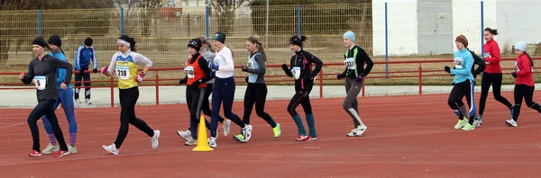 Girls at the 3,000 meters race walk — Stock Photo, Image
