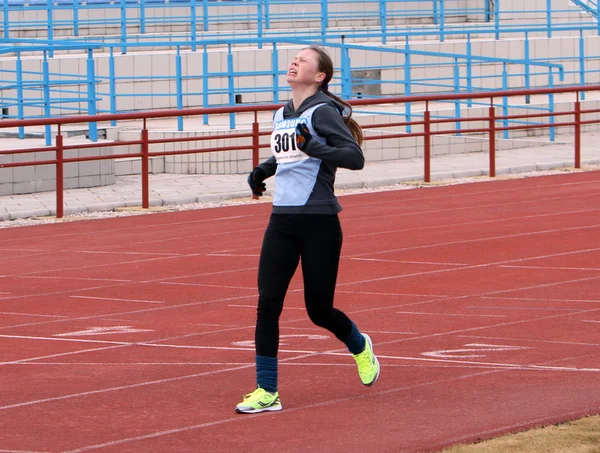 3,000 metre yarış yürüyüş kıza — Stok fotoğraf