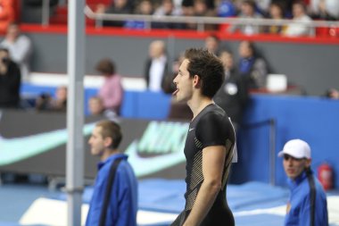 Erkeklerin Lavillenie Renaud kazanır