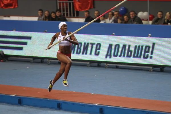Yarisley Silva - Cuban pole vaulter wins second place in the pole vault competition on Samsung Pole Vault Stars — Stock Photo, Image