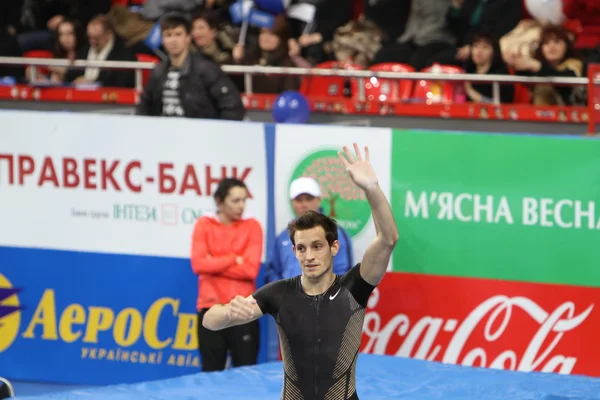 Lavillenie Renaud wygrywa zawody mężczyzn — Zdjęcie stockowe