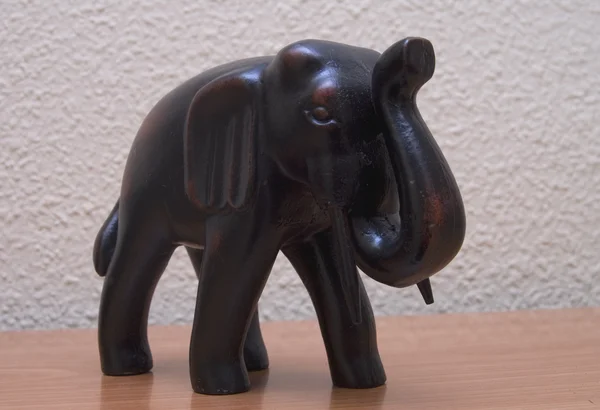 Wood elephant figure — Stock Photo, Image