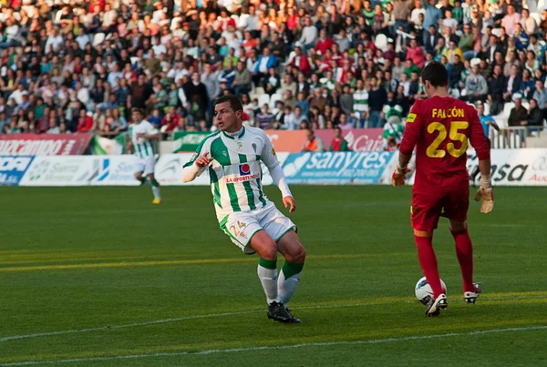 Airam Cabrera w (24) im Einsatz beim Ligaspiel Cordoba gegen Herkules — Stockfoto
