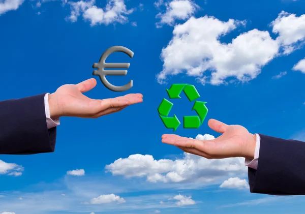 Χέρι ευρώ ανταλλαγής και ανακύκλωσης σημάδι — Φωτογραφία Αρχείου