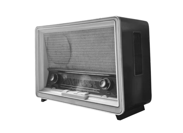 Rádio vintage isolado no fundo branco — Fotografia de Stock