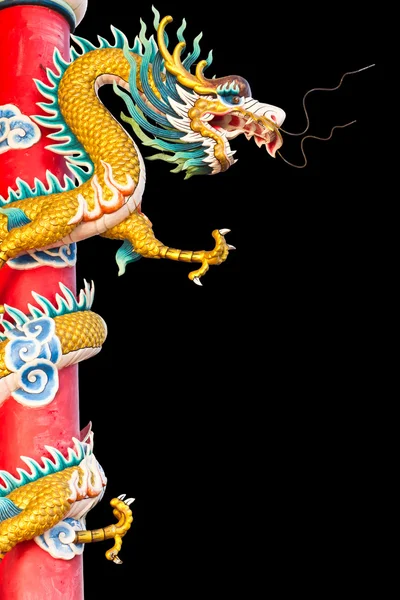 Estatua de dragón aislada en templo chino — Foto de Stock