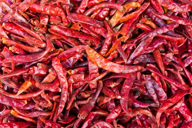 kurutulmuş chilies yığını