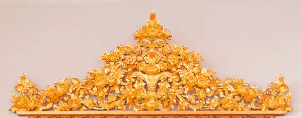 Sclupture antigo estilo tailandês na parede do templo — Fotografia de Stock