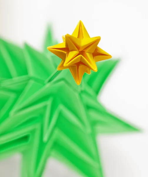 Origami - un árbol de Navidad — Foto de Stock