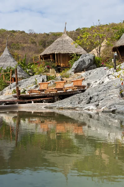 Bamboo Hut reflect on swimming pool — Stock Photo, Image