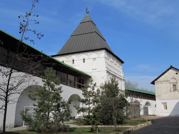 Mosca. Novospassky monastero stavropigial Ligunyj. Torre . — Foto Stock