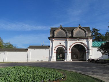 Moskova. Manor Kolomenskoye. Spassky (arka) kapısı