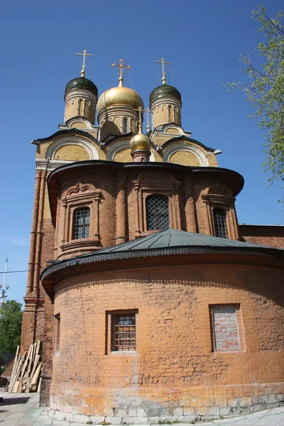Moskou. Kathedraal van znamenskiy znamensky klooster. — Stockfoto