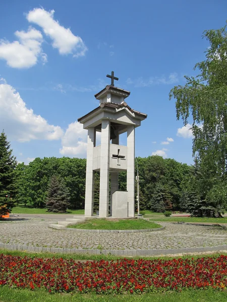 Moscú, Poklonnaya Hill Park. Monumento a los españoles, que cayeron en la Gran Guerra Patria — Foto de Stock