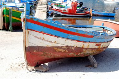 Sicilyalı balıkçı teknesi