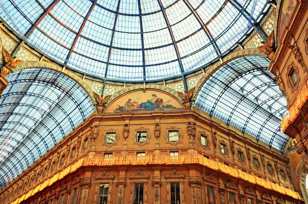 Галерея Витторио Эммануэле II, Милан - Италия — стоковое фото