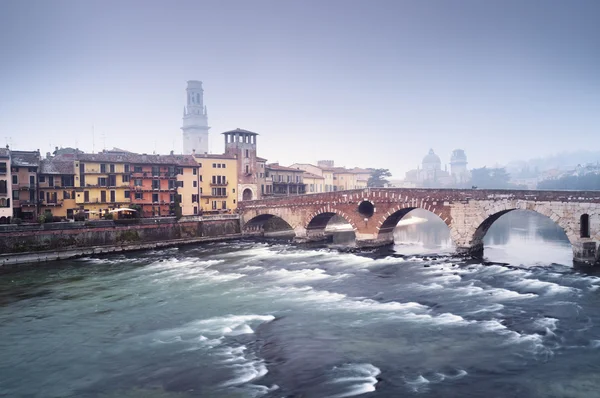 Ponte pietra, verona - Olaszország — Stock Fotó