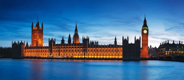 Casas do Parlamento, Londres - Inglaterra — Fotografia de Stock