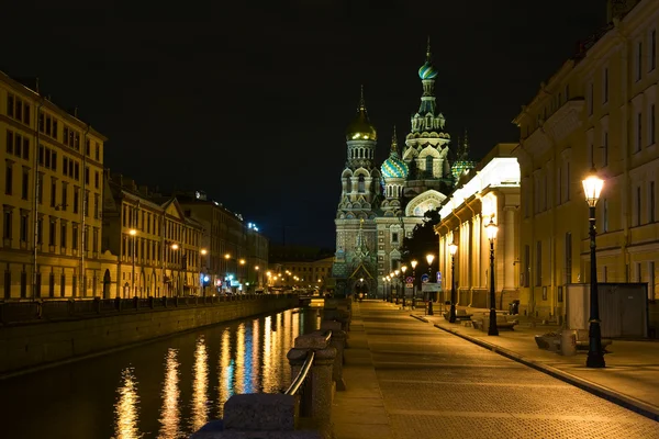 Εκκλησία του Σωτήρα στο αίμα. Αγία Πετρούπολη το βράδυ. Ρωσία — Φωτογραφία Αρχείου