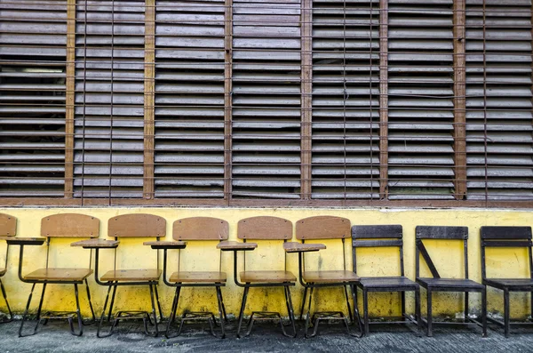 学校桌椅 — 图库照片