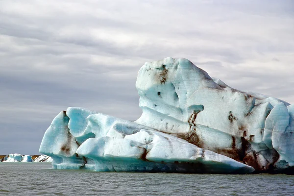 Icebergs, Jokulsarlon, Islandia — Foto de Stock