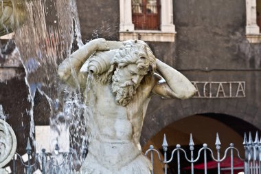 Square fountain River Amenano