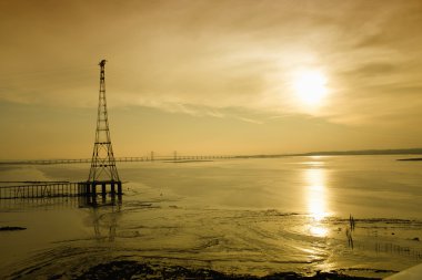 alacakaranlıkta yeni severn Köprüsü