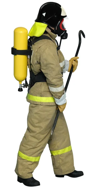 Brandweerman ademhalingsapparatuur met een Koevoet in zijn hand — Stockfoto