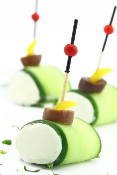 Finger food with Cucumber and cheese cream — Stock Photo, Image