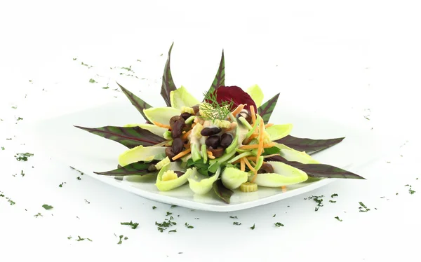 Salada de legumes com feijão vermelho — Fotografia de Stock
