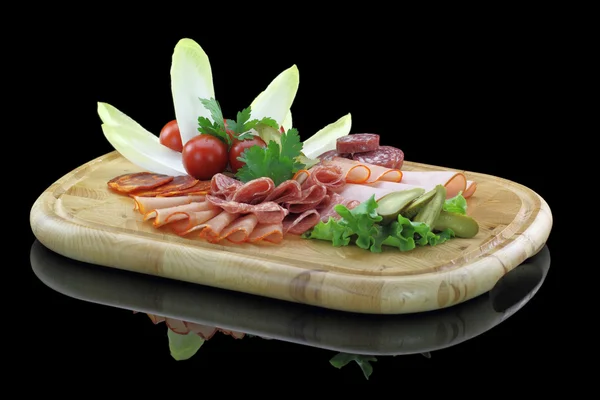 野菜と肉のデリカテッセン皿 — ストック写真