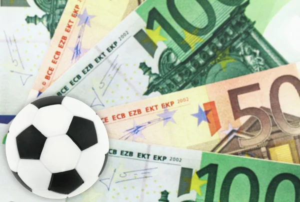 Piłka nożna i pieniądze — Zdjęcie stockowe