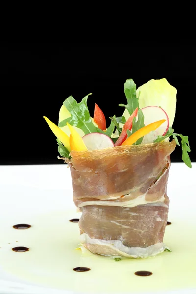 Prosciutto with vegetables salad — 스톡 사진