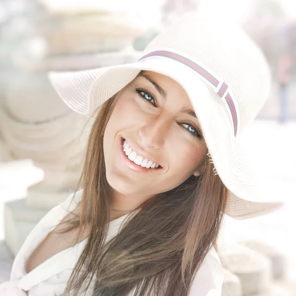 Closeup portrait of a beautiful young woman having a happy thoug — Stock Photo, Image