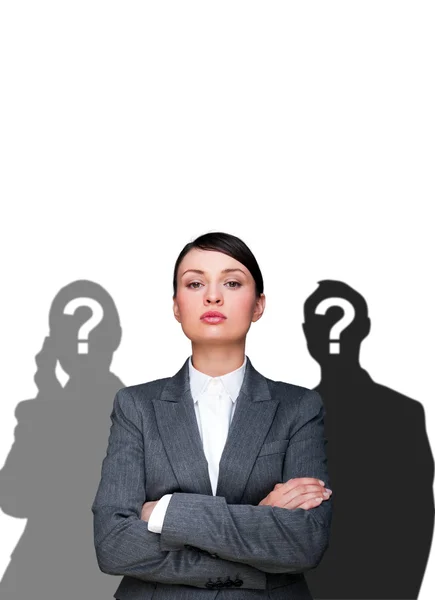 リーダーのコンセプトです。h で立っている若いビジネス女性の肖像画 — ストック写真