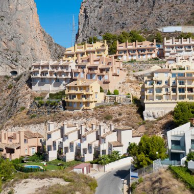 güzel bir ev bina İspanyol peyzaj. Pueblo mascarat,