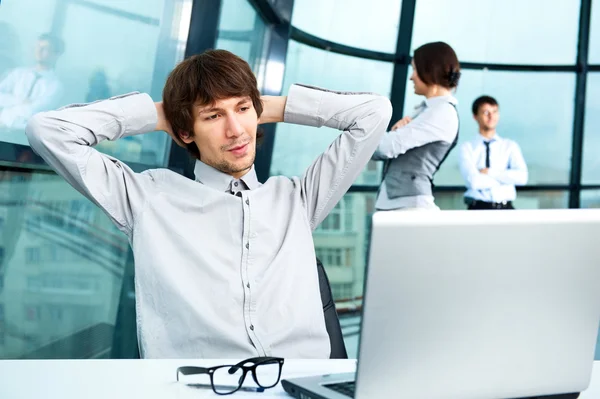 Portrait of confident business man and his colleagues at the office. Lots of copyspace — Stock Photo, Image
