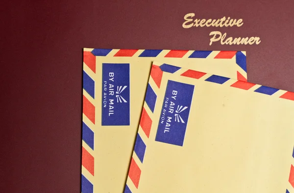 Planner e Envelopes Amarelos — Fotografia de Stock