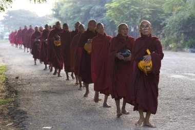 Keşişler Myanmar