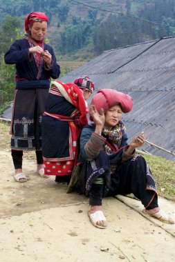 Kırmızı dao etnik azınlık vietnam