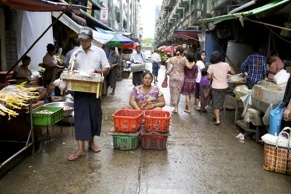 仰光，缅甸街市场 — 图库照片