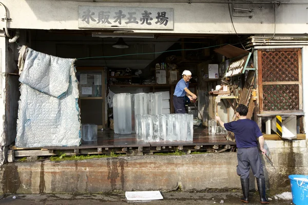 Продавец льда в Токио — стоковое фото