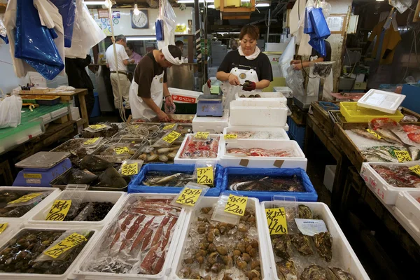 Owoce morza Tsukiji rynku Tokio — Zdjęcie stockowe
