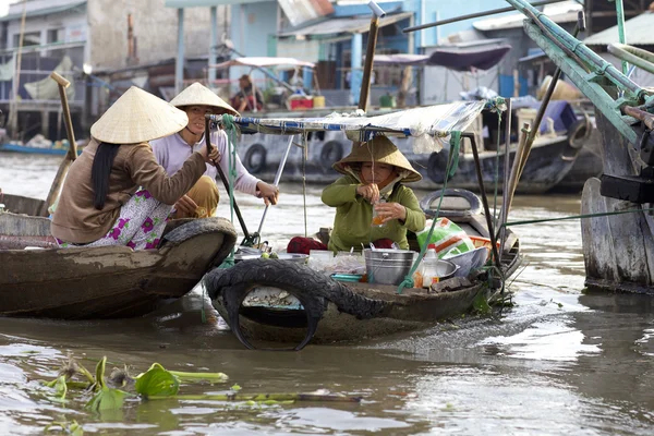 Může tho plovoucí trh vietnam — Stock fotografie