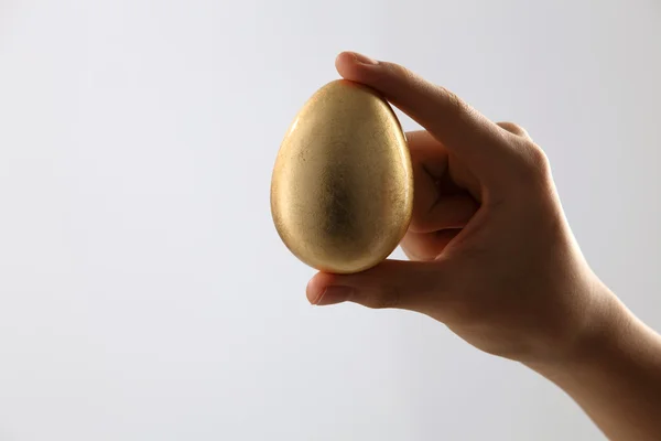 Gold egg — Stock Photo, Image
