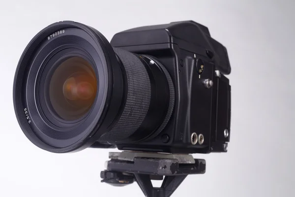 Camera with tripod — Stock Photo, Image