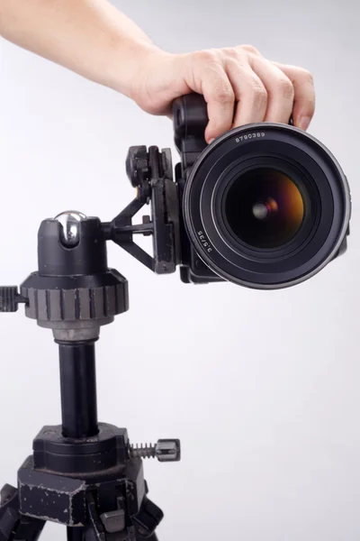 Kamera med stativ — Stockfoto