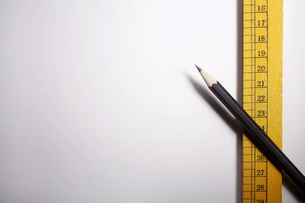 Cetvel ve kalem — Stok fotoğraf