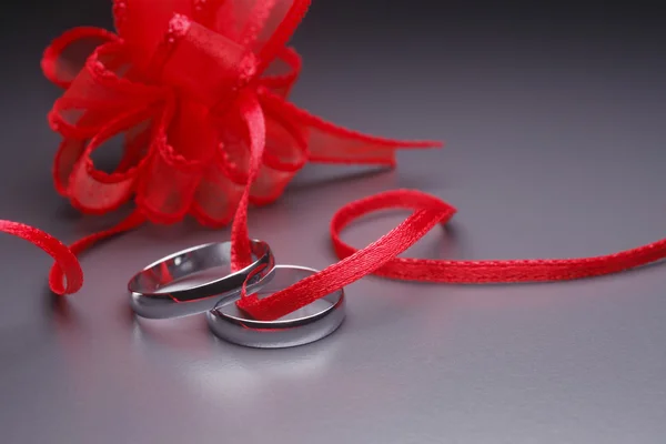 Anéis de casamento de prata — Fotografia de Stock